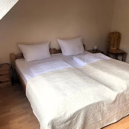 Am Weißen Stein Apartment